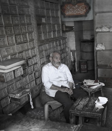 عطاری 100 ساله حسین‌آقا؛ گنج پنهان اصفهان با شهرت جهانی